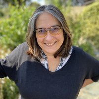 Author Africa Gordillo